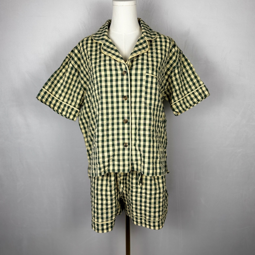 Piglet in Bed Green Gingham Short Sleeve Pajama Set, Size Medium